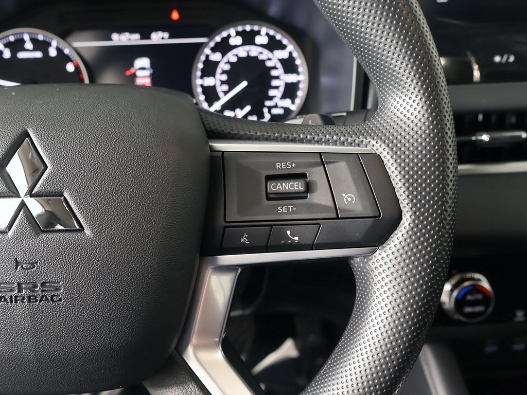 New 2026 Mitsubishi Outlander ES AWD/4WD image 43