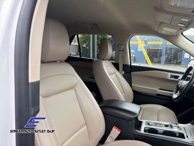 Used 2023 Ford Explorer XLT w/ Equipment Group 202A image 40