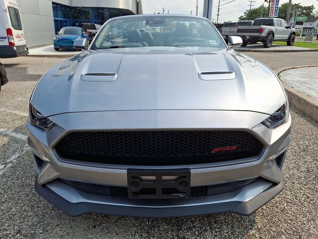 Used 2022 Ford Mustang GT Premium w/ Equipment Group 401A RWD image 2