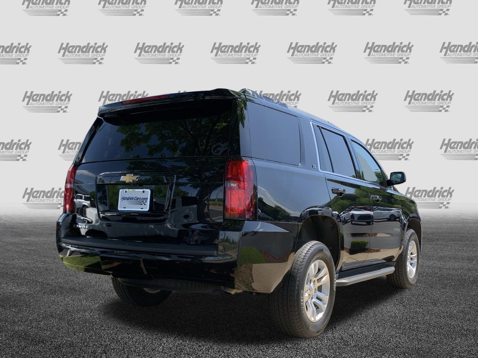 Used 2017 Chevrolet Tahoe LT w/ Luxury Package RWD image 10