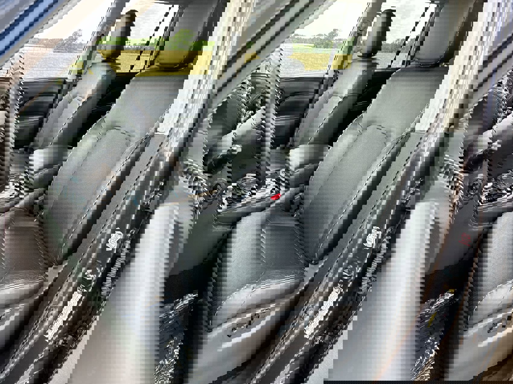 Used 2024 INFINITI QX80 Luxe image 11