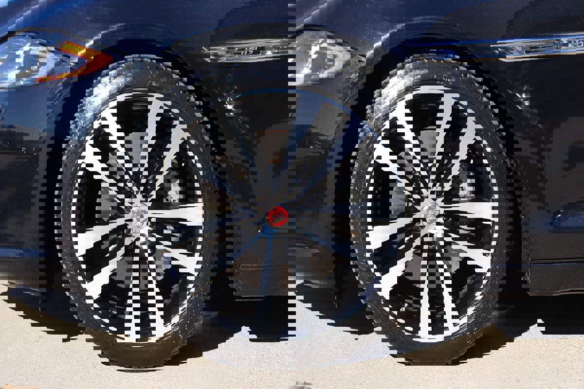 Used 2019 Jaguar XJ L Portfolio image 63