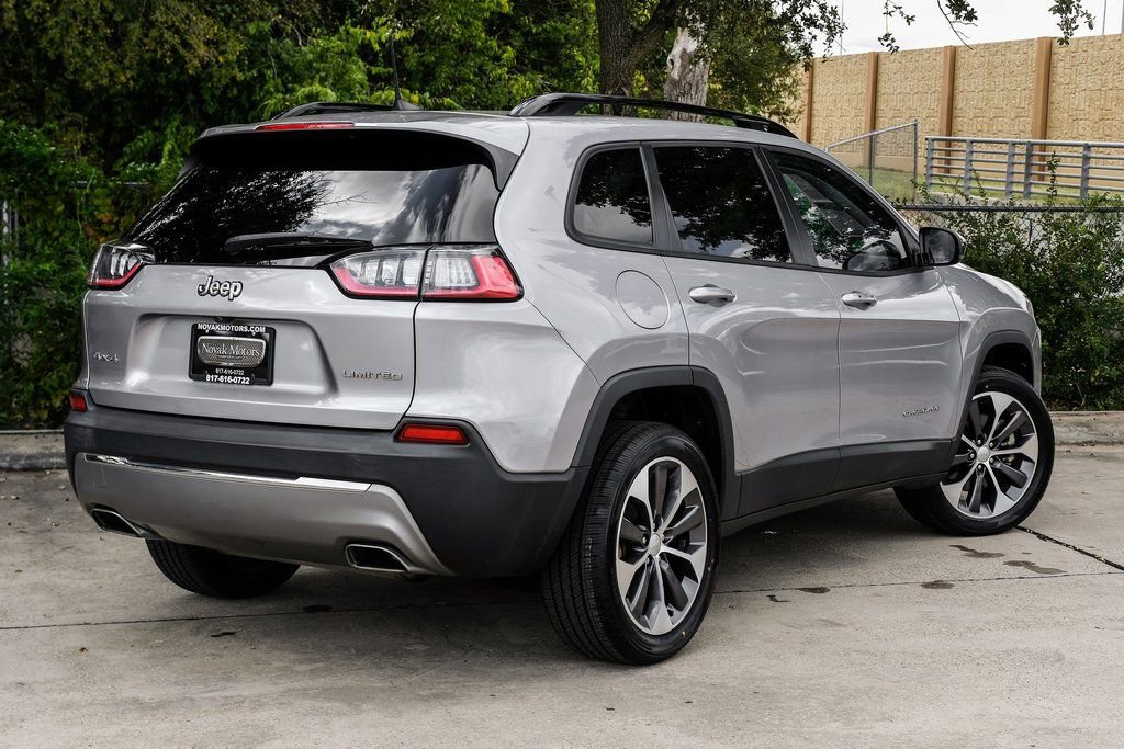 Used 2022 Jeep Cherokee Limited w/ Elite Package image 16