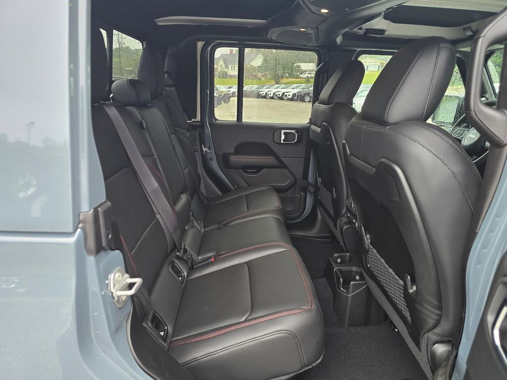 New 2025 Jeep Gladiator Rubicon image 23