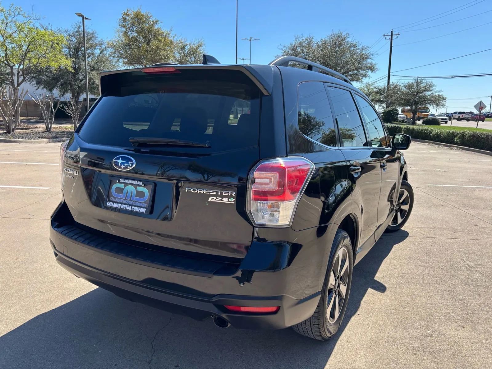 Used 2017 Subaru Forester 2.5i Limited AWD/4WD image 5