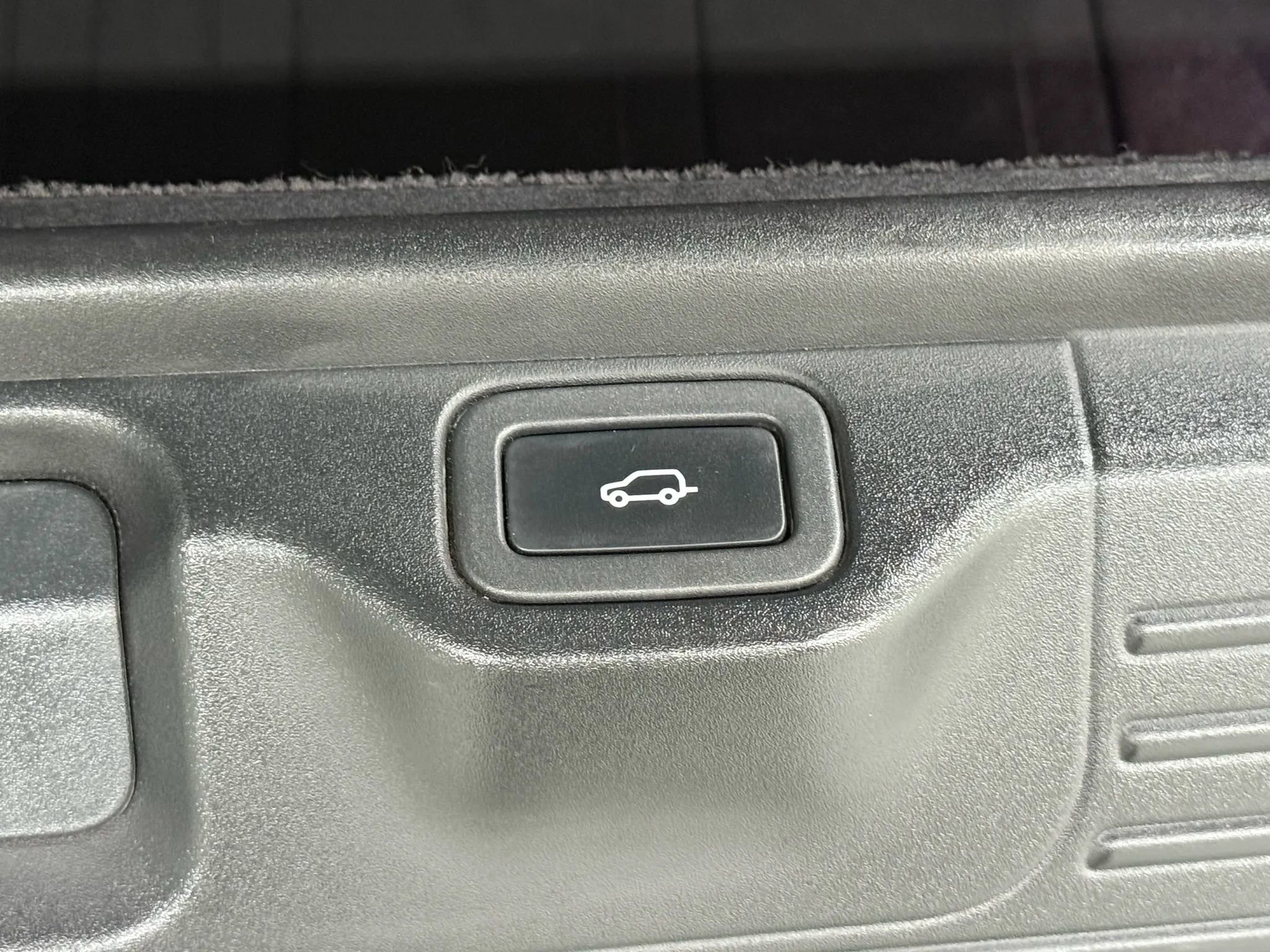 Used 2019 Land Rover Range Rover Long Wheelbase Supercharged AWD/4WD image 49