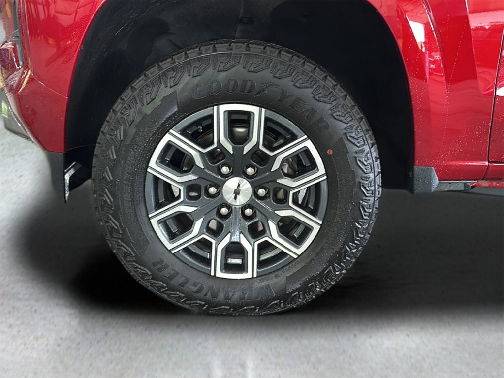 Used 2024 Chevrolet Colorado Z71 w/ Z71 Convenience Package 2 image 28