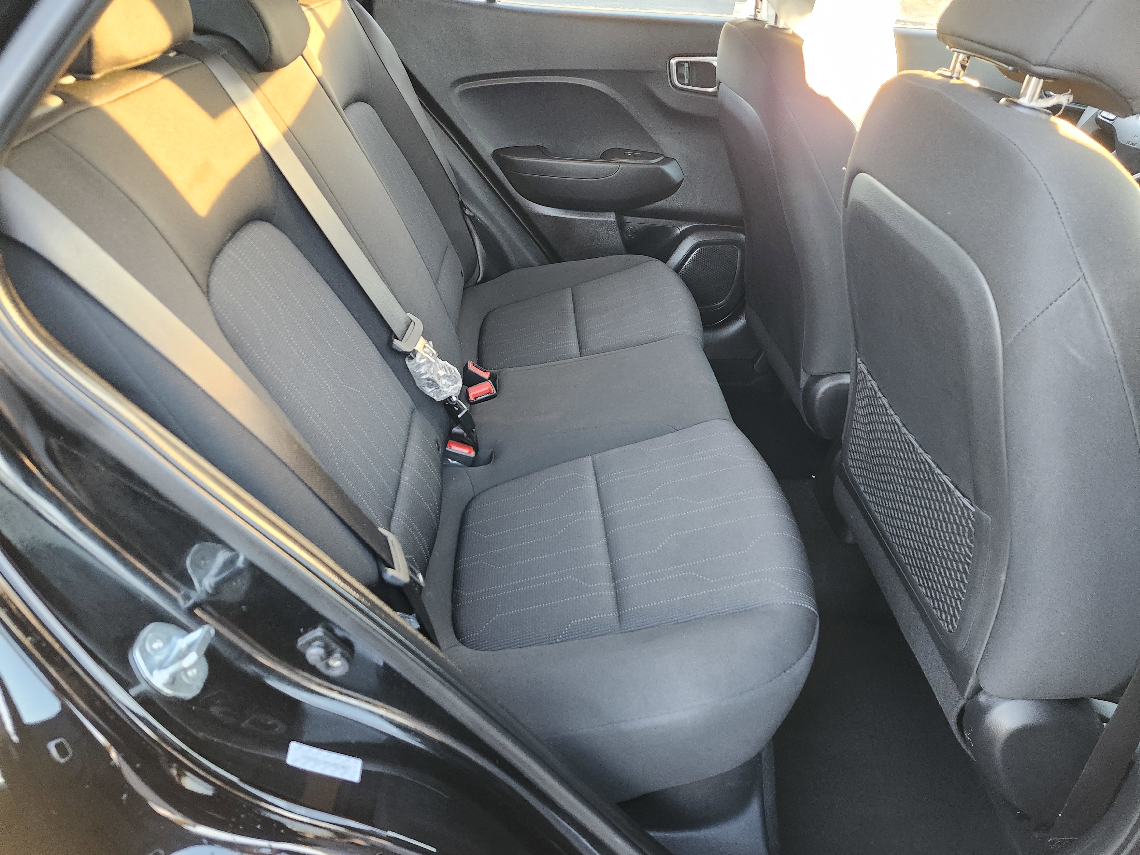 Used 2021 Hyundai Venue SE image 12