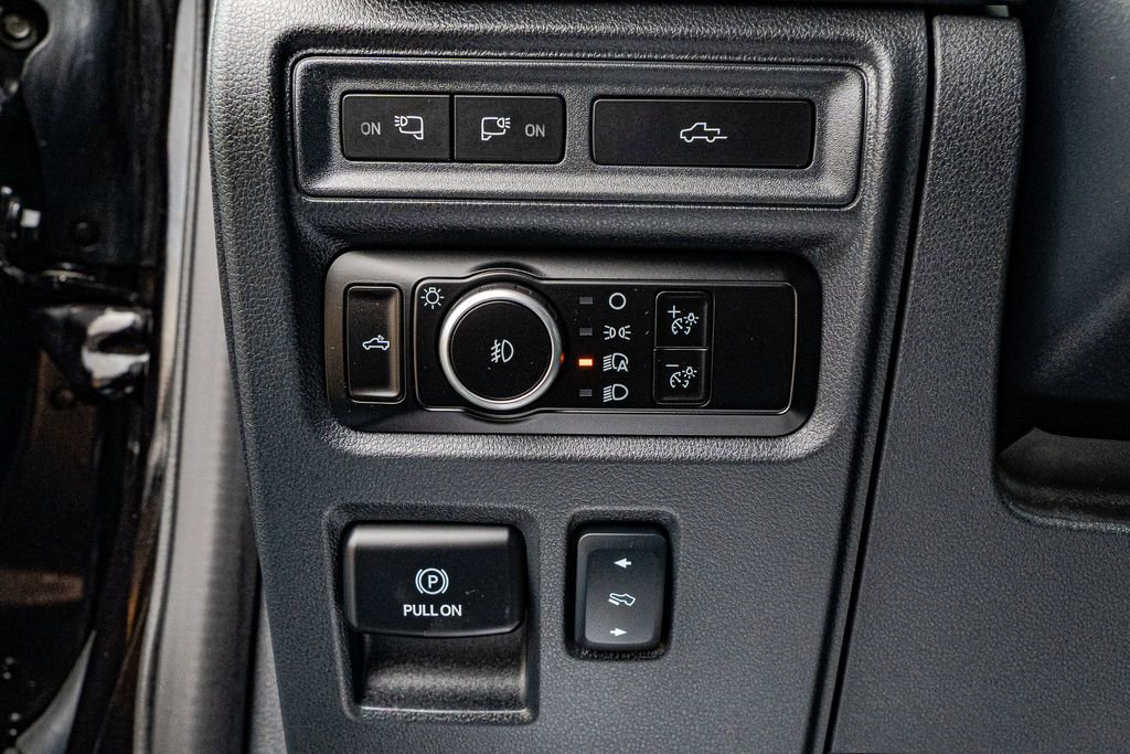 Used 2023 Ford F150 Lariat w/ Equipment Group 502A High image 17