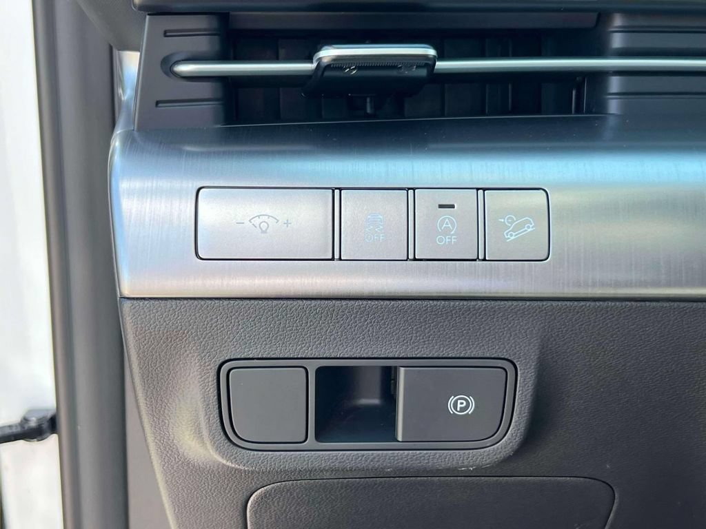 Used 2026 Hyundai Kona SE AWD/4WD image 19
