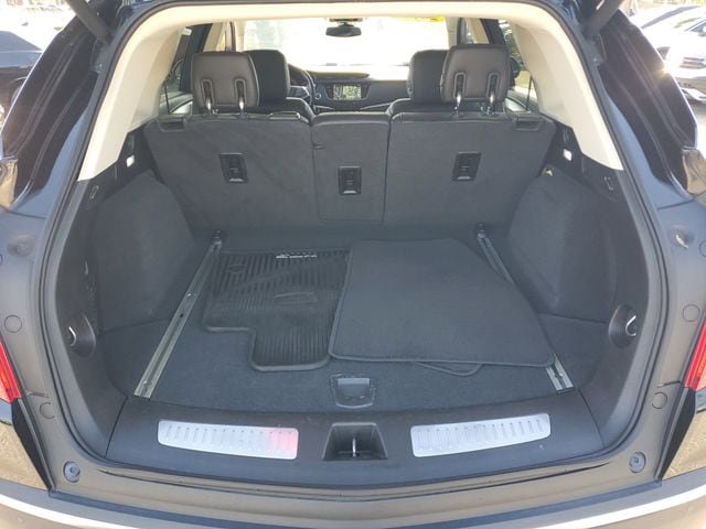 Used 2019 Cadillac XT5 Premium Luxury w/ Driver Assist Package image 9