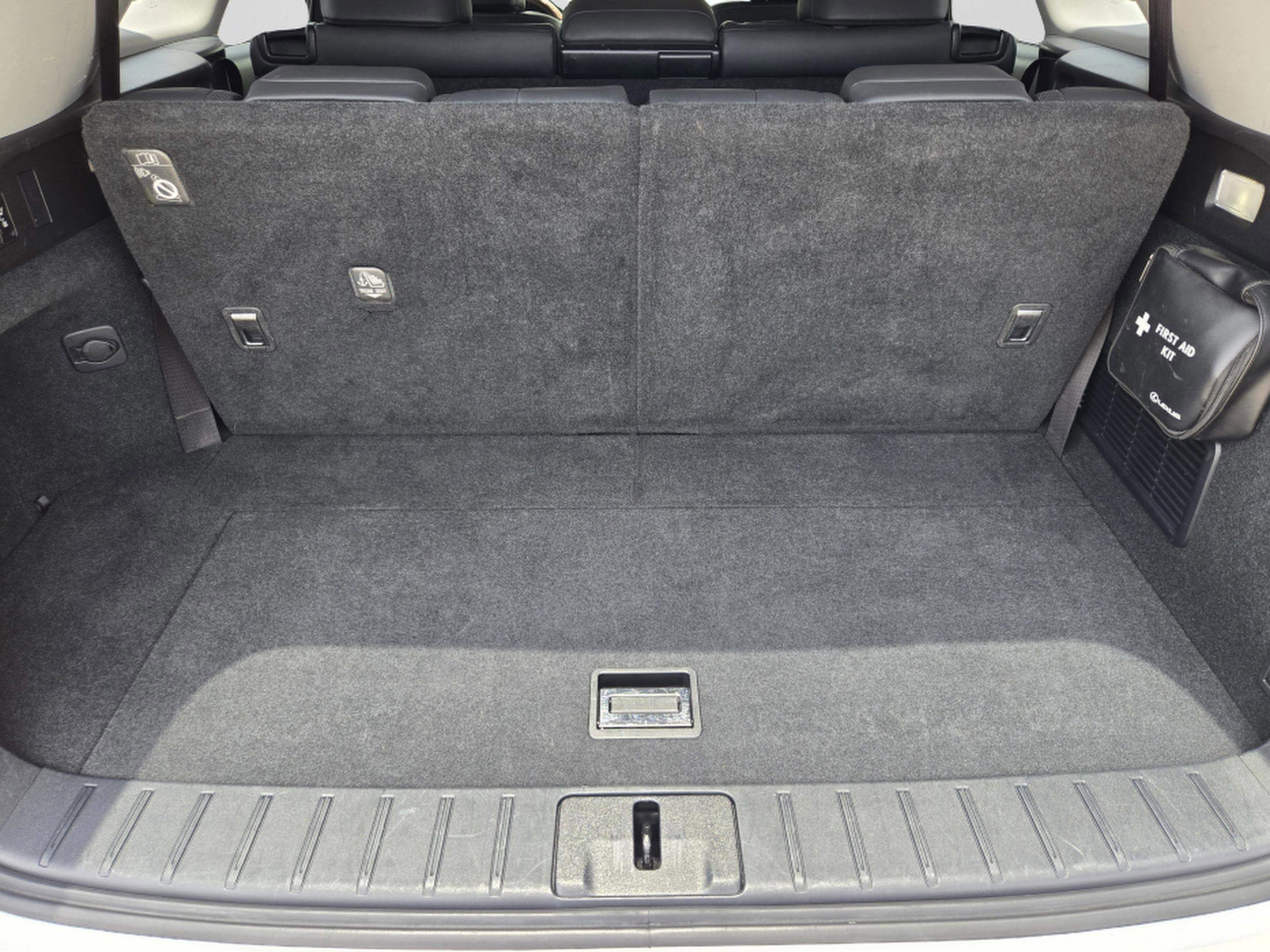 Used 2021 Lexus RX 350L FWD w/ Premium Package image 31
