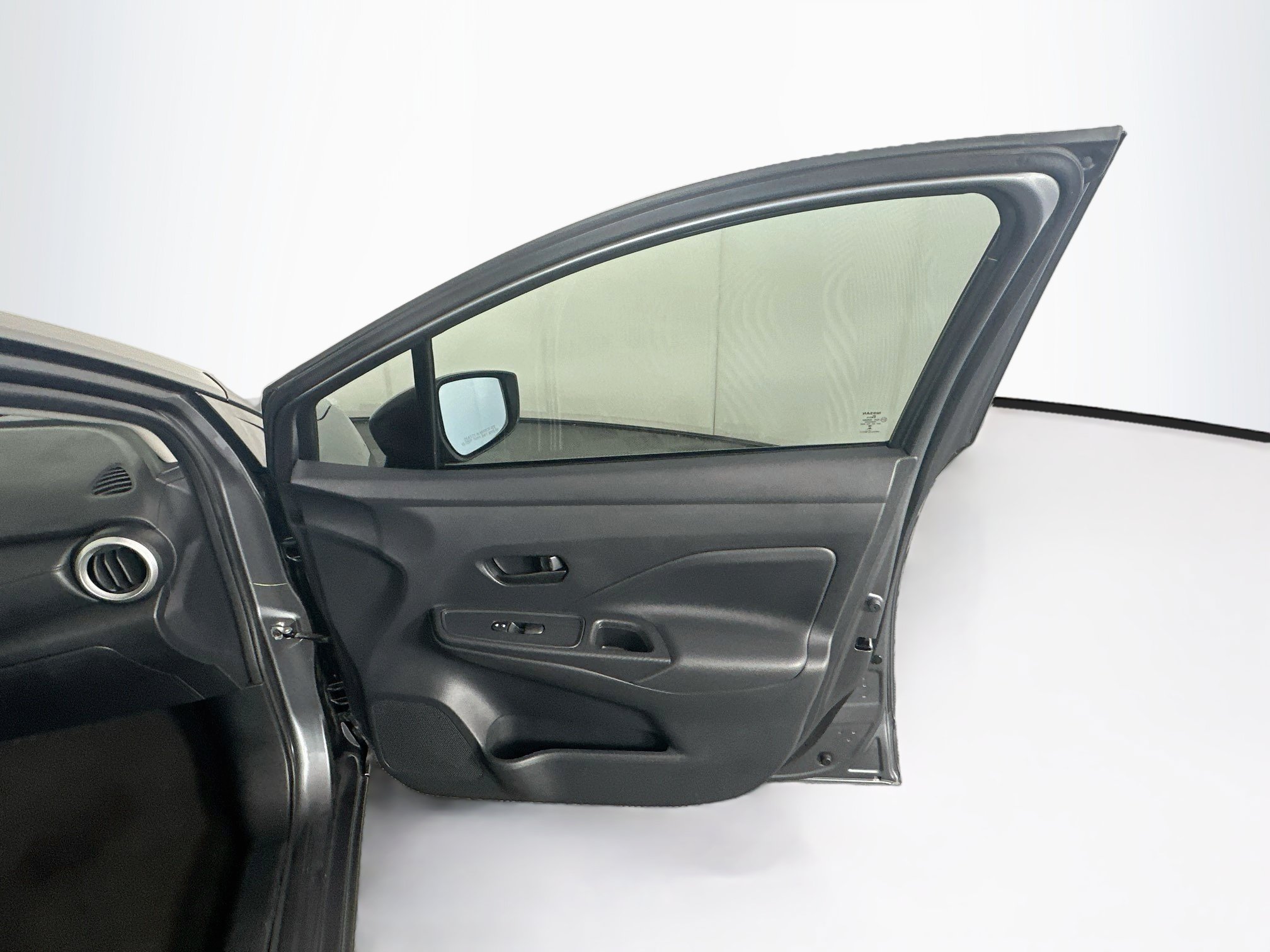 Used 2025 Nissan Versa S w/ Trunk Package FWD image 29