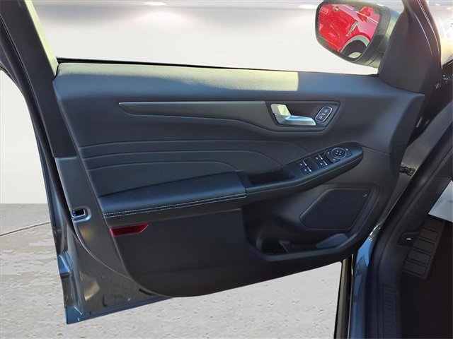 New 2026 Ford Escape SE image 13