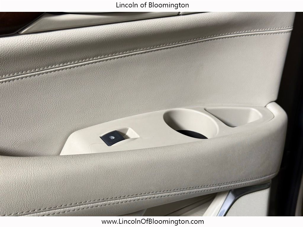 Used 2015 Cadillac Escalade ESV Luxury image 42