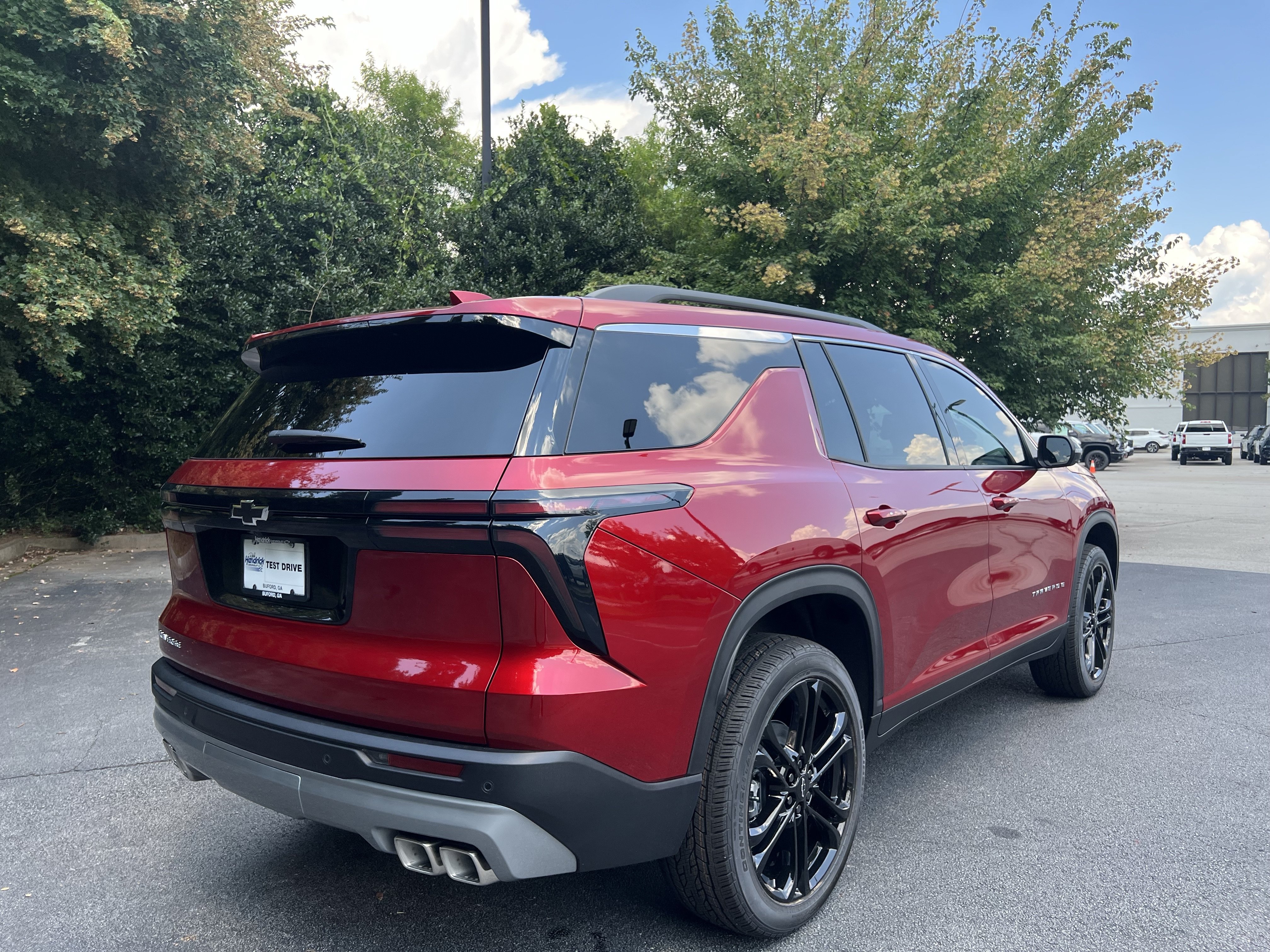 New 2026 Chevrolet Traverse LT FWD image 9