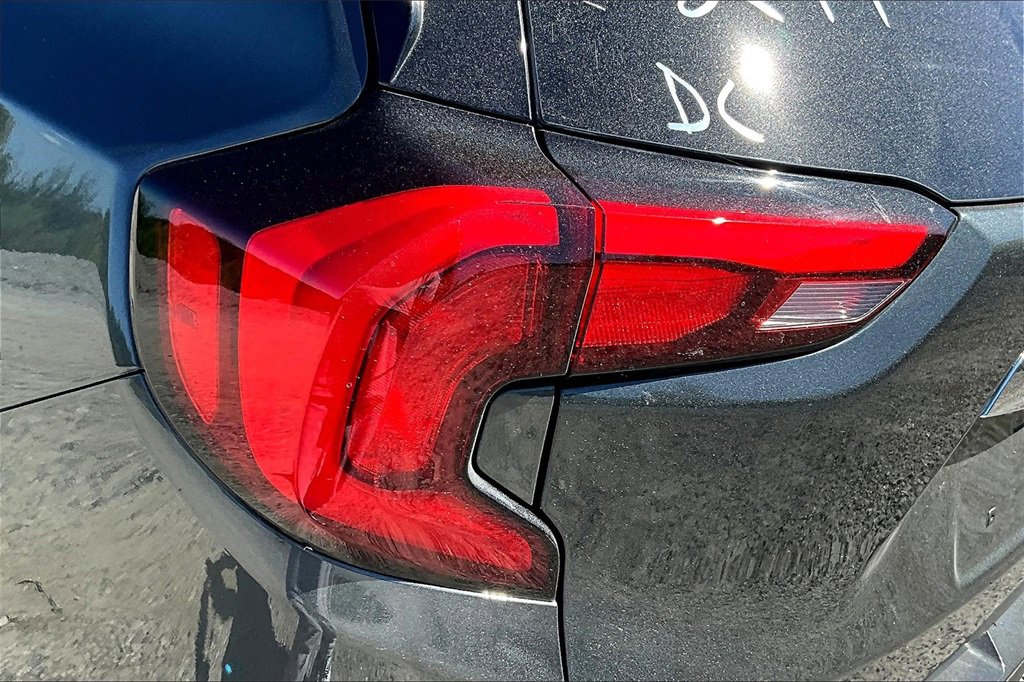 Used 2018 GMC Terrain SLE image 29