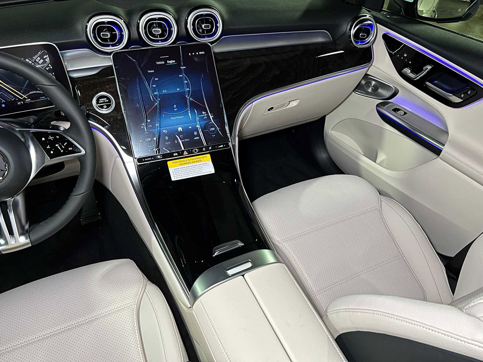 New 2025 Mercedes-Benz GLC 300 4MATIC image 33