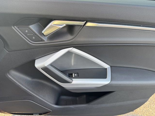 Used 2023 Audi Q3 2.0T Premium Plus w/ Premium Plus Package image 30