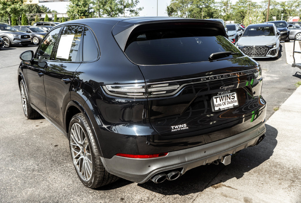 Used 2023 Porsche Cayenne Platinum Edition AWD/4WD image 39