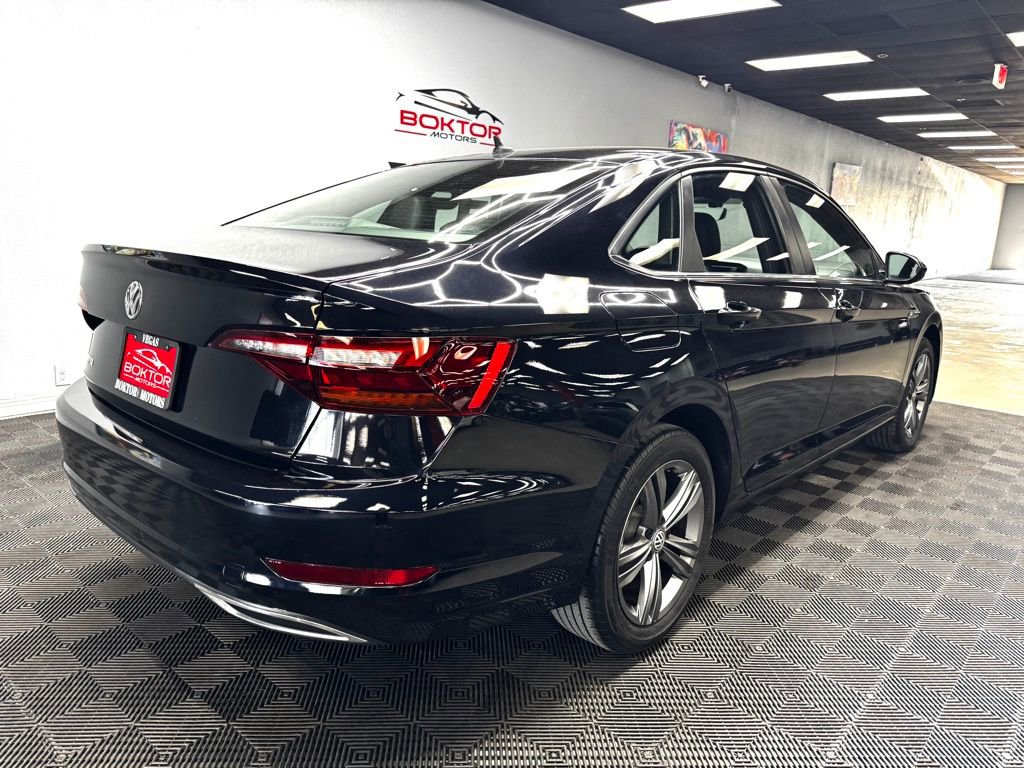 Used 2019 Volkswagen Jetta R-Line w/ R-Line Cold Weather Package FWD image 14