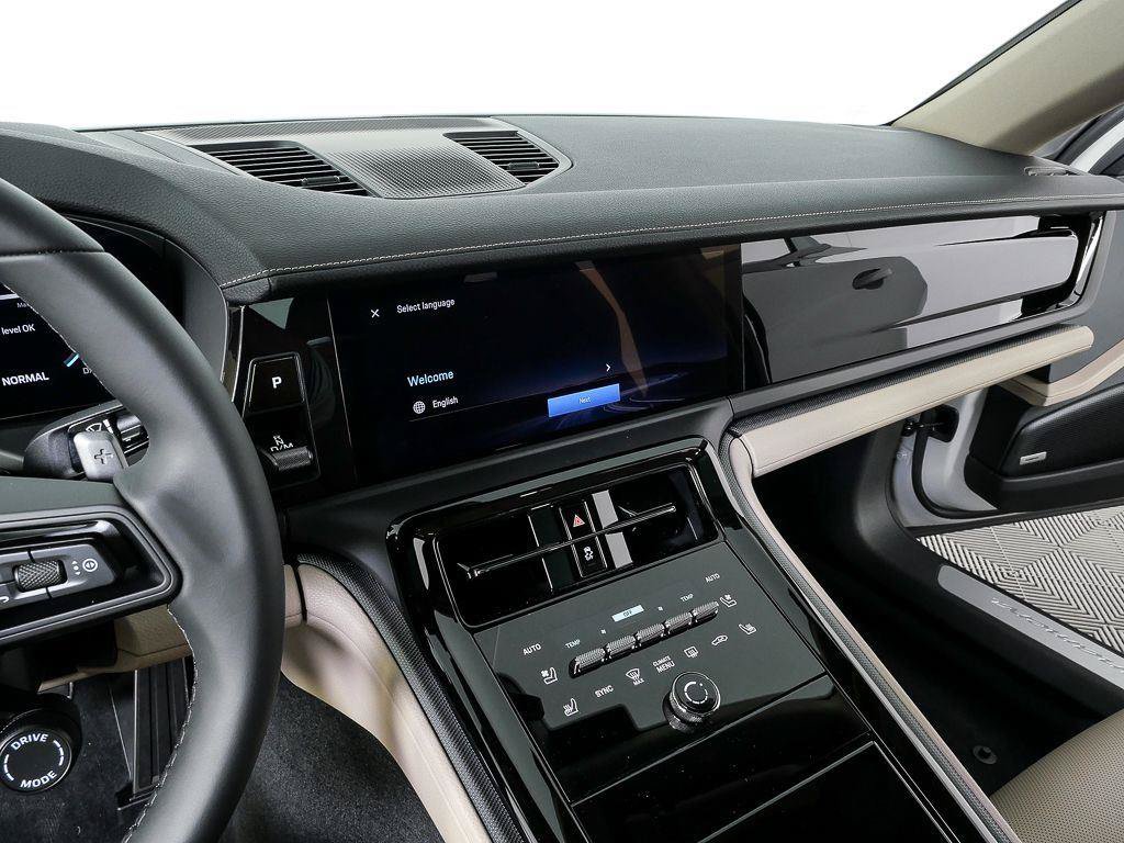 New 2026 Porsche Panamera image 13