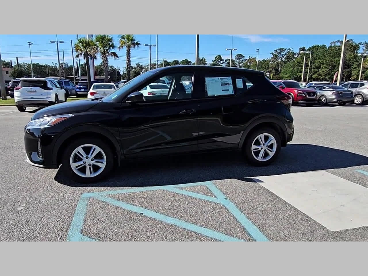 New 2025 Nissan Kicks Play S image 24