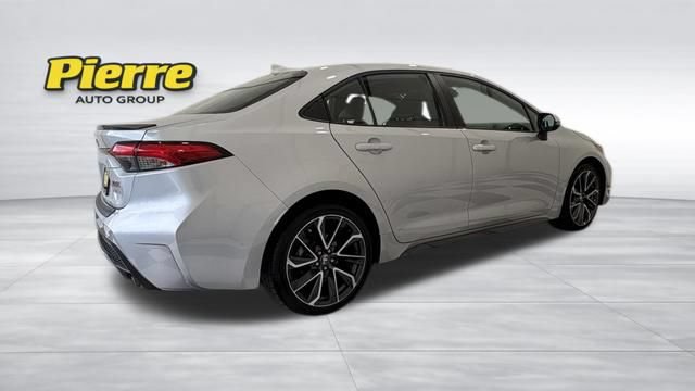 Used 2022 Toyota Corolla XSE w/ Carpet Mat Package (TMS) FWD image 5