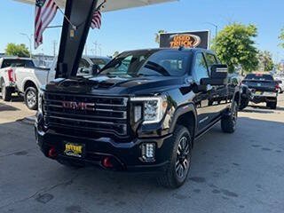 Used 2022 GMC Sierra 3500 AT4 w/ AT4 Preferred Package AWD/4WD image 4