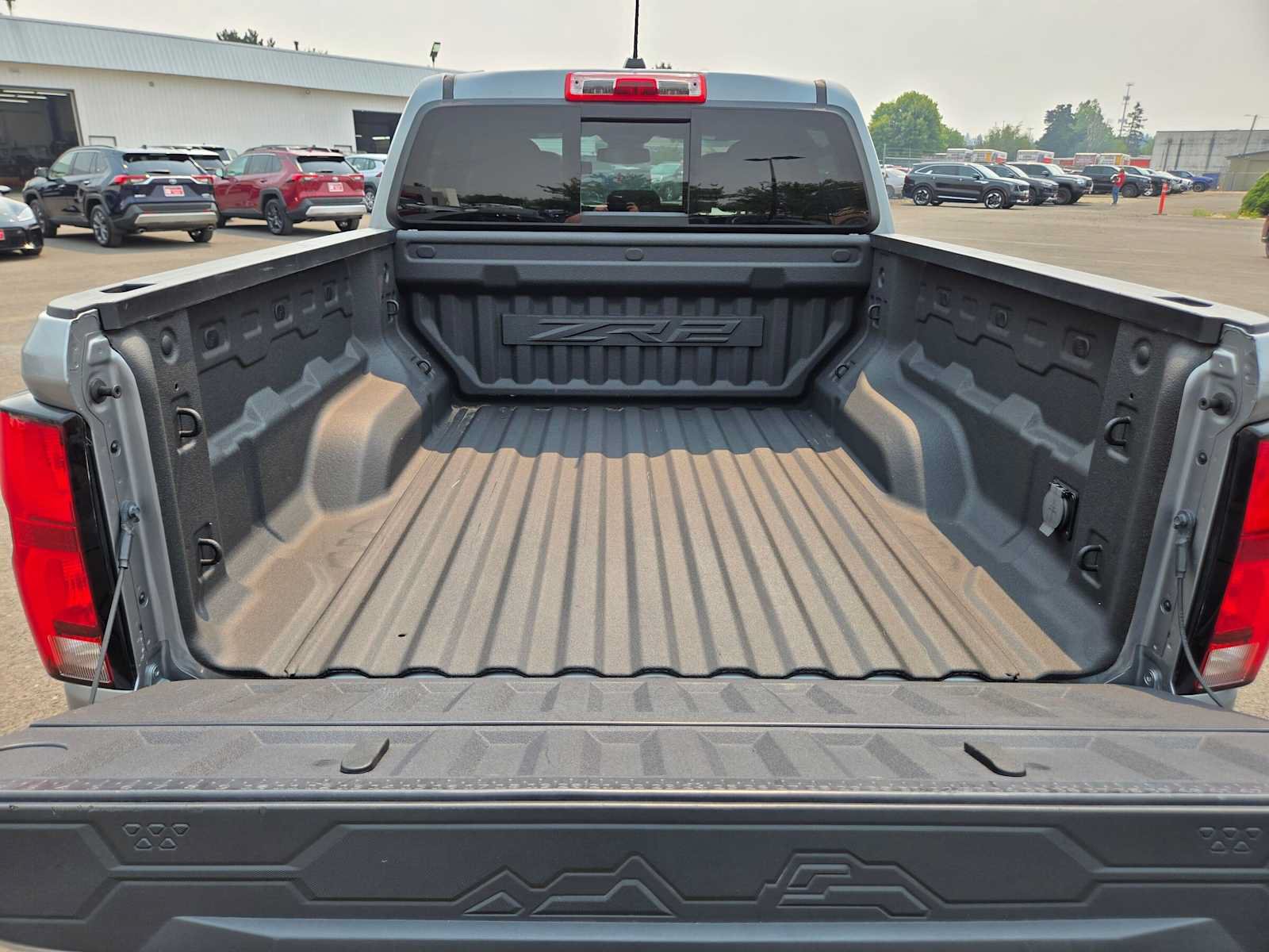 Used 2024 Chevrolet Colorado ZR2 w/ Technology Package AWD/4WD image 13