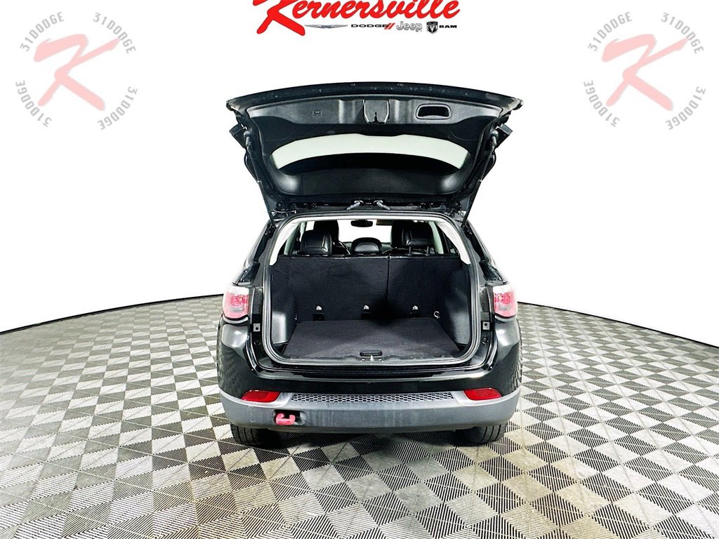 Used 2020 Jeep Compass Trailhawk image 30