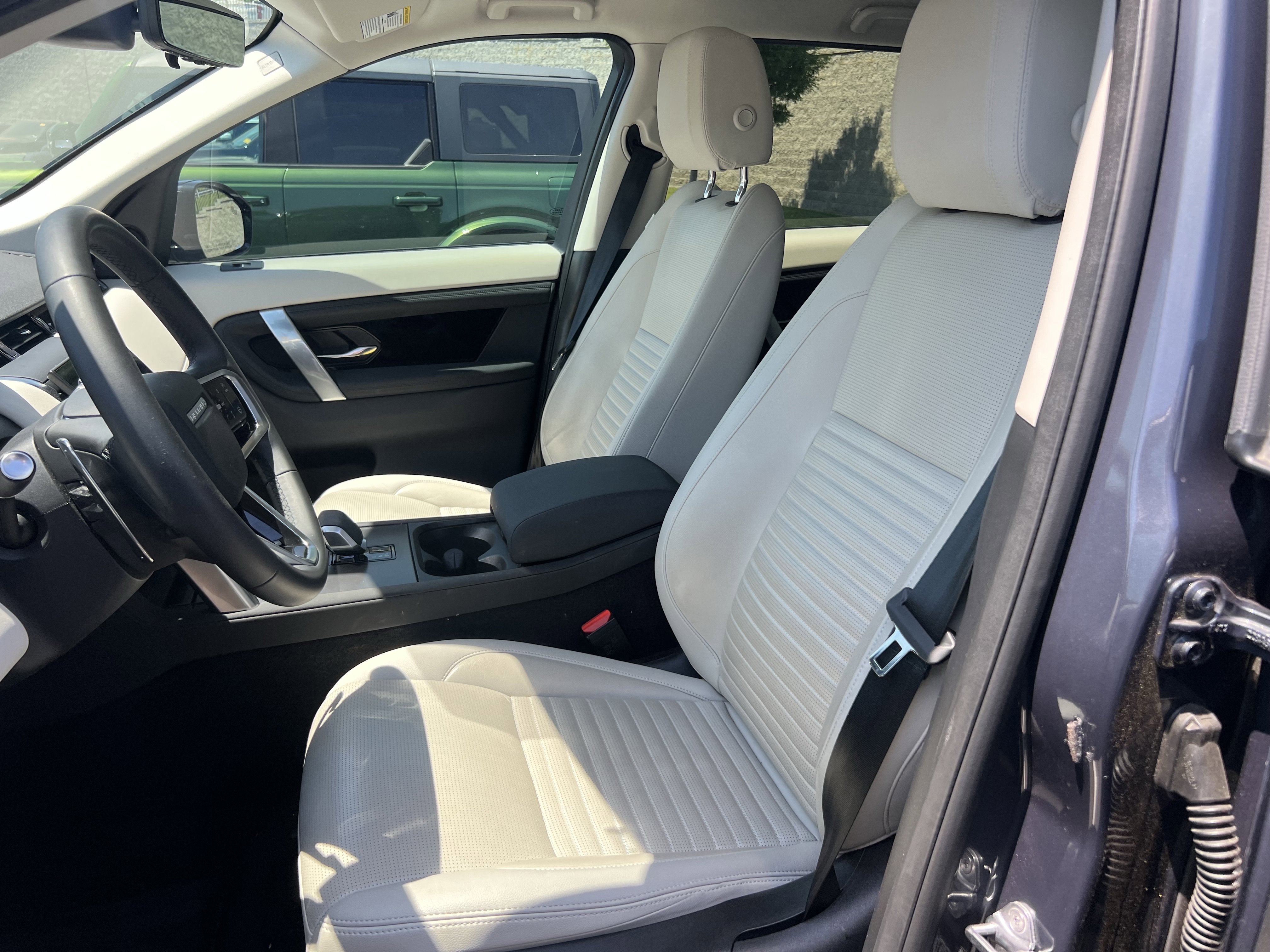 Certified 2025 Land Rover Discovery Sport S AWD/4WD image 16
