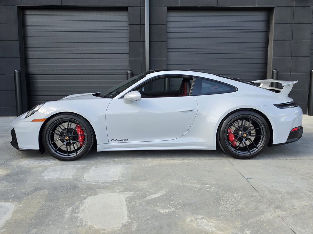 Certified 2025 Porsche 911 Carrera 4 GTS image 2