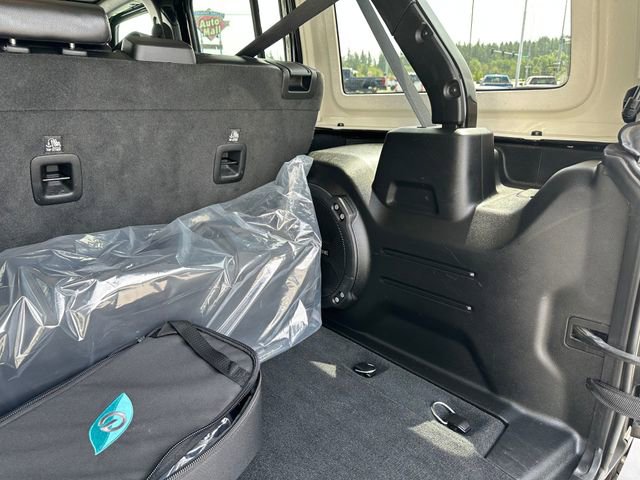 Used 2023 Jeep Wrangler Unlimited Sahara image 12