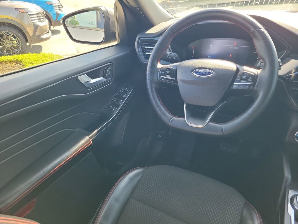 Used 2025 Ford Escape ST-Line image 20