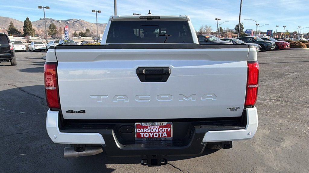 Used 2024 Toyota Tacoma TRD Sport w/ TRD Sport Upgrade Package image 4