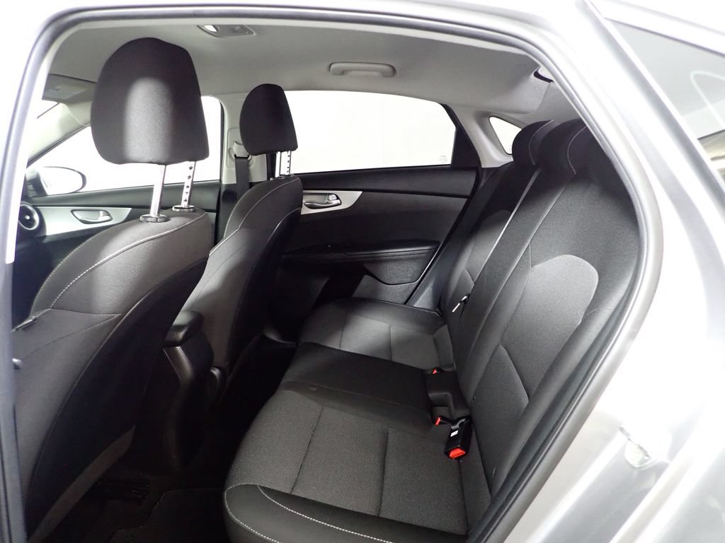 Used 2023 Kia Forte LXS w/ LXS Technology Package FWD image 31