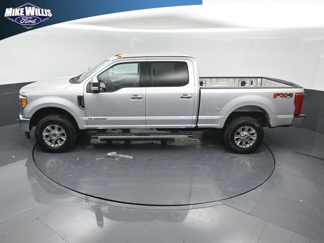Used 2017 Ford F250 XLT w/ XLT Premium Package image 12