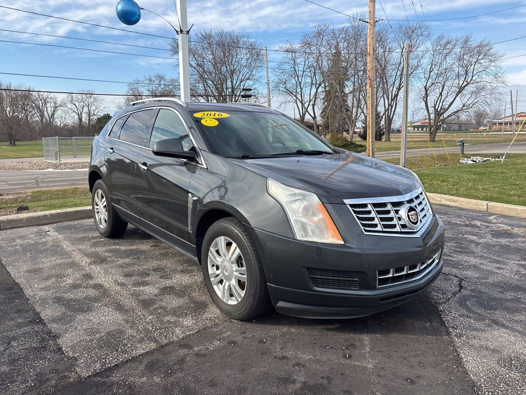 Used 2016 Cadillac SRX Luxury image 3