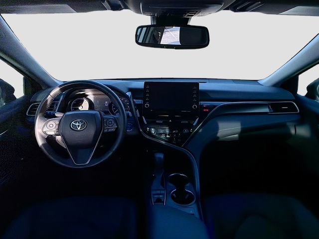 Used 2021 Toyota Camry XSE image 15