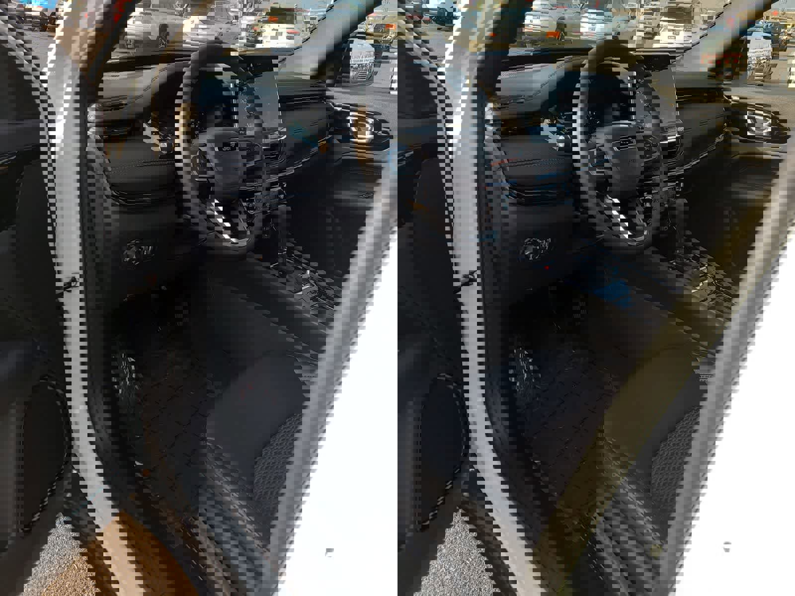 New 2026 Jeep Compass Latitude image 10