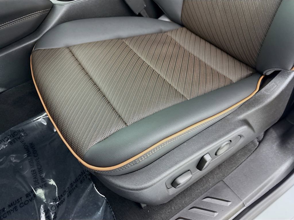 New 2026 GMC Canyon AT4 w/ Technology Plus Package image 19