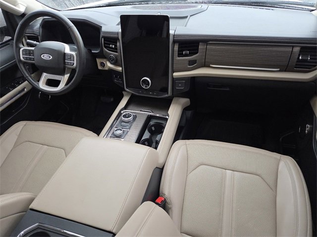 Used 2023 Ford Expedition Limited image 32
