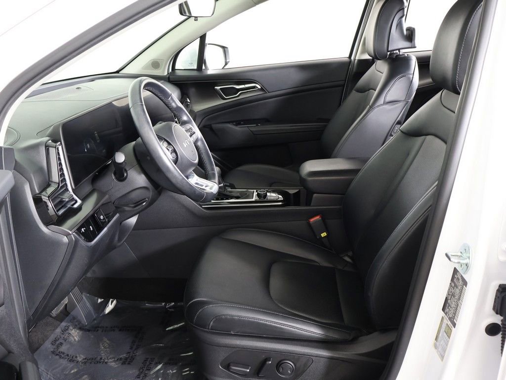 Used 2023 Kia Sportage EX image 28