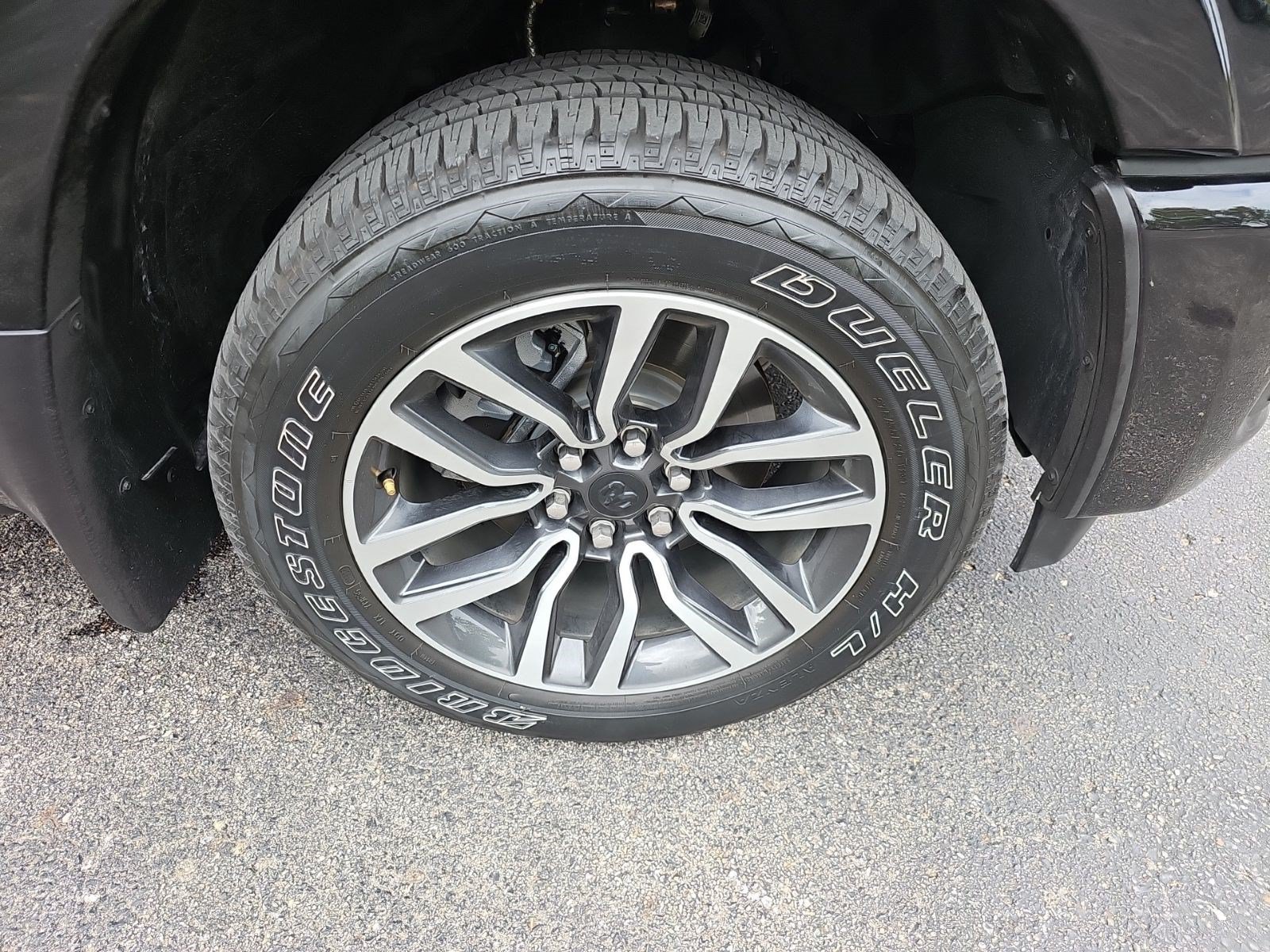 Used 2026 RAM 1500 Limited w/ Body Color Bumper Group AWD/4WD image 9