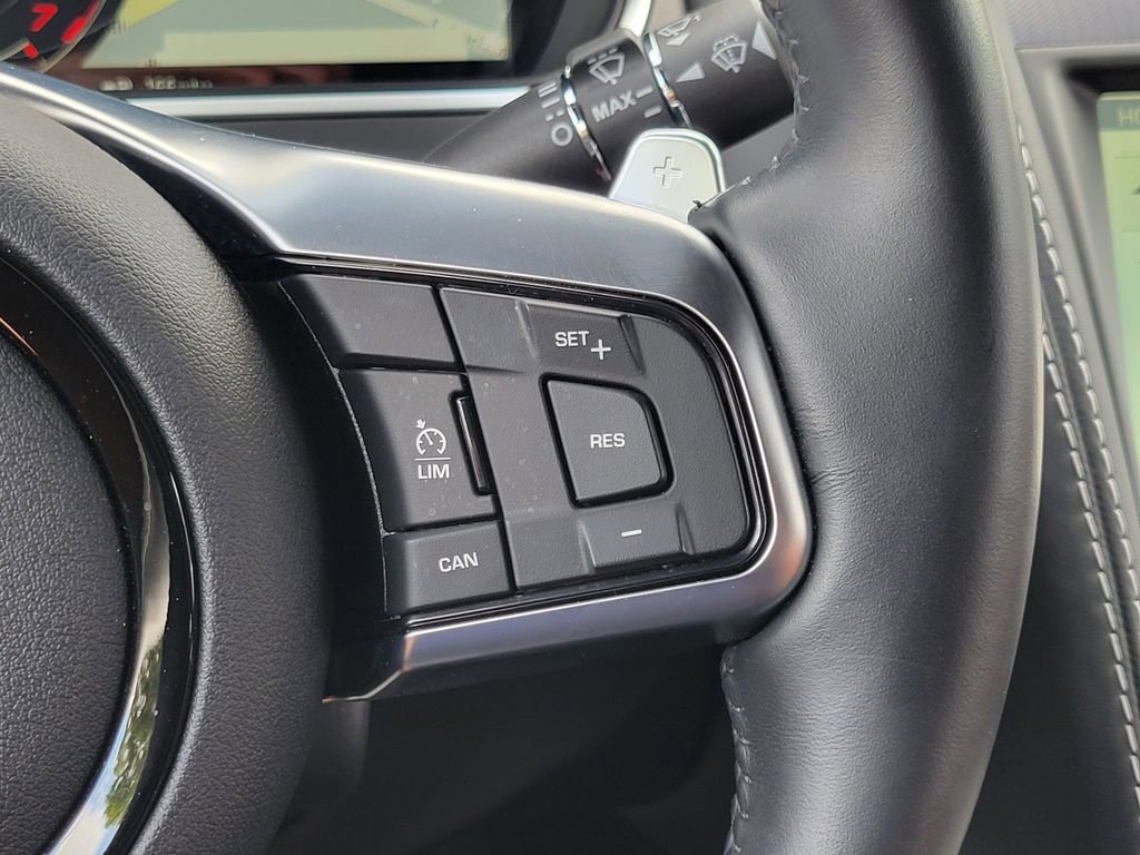 Used 2023 Jaguar F-TYPE R-Dynamic image 6