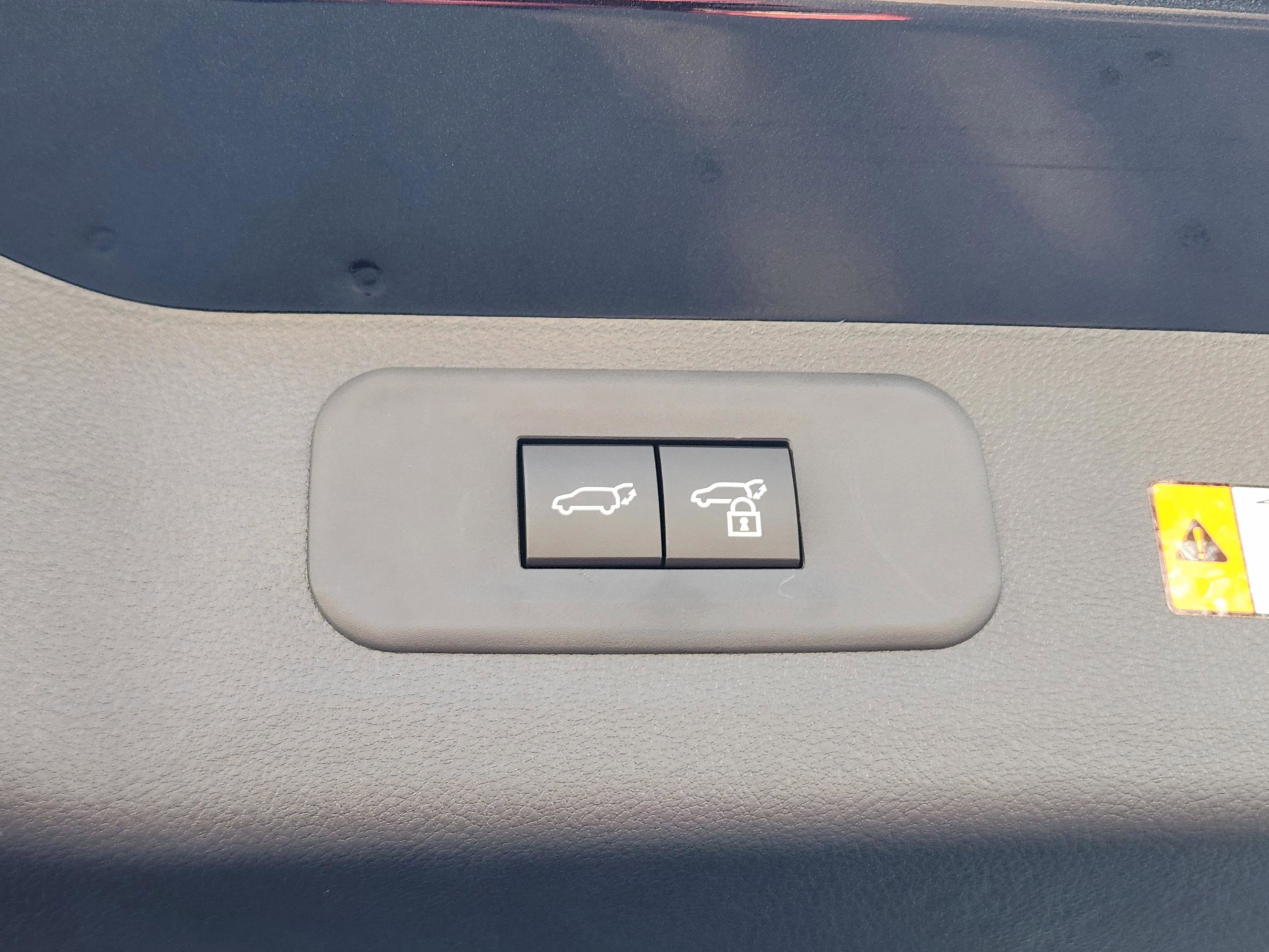 New 2026 Lexus TX 500h AWD image 23