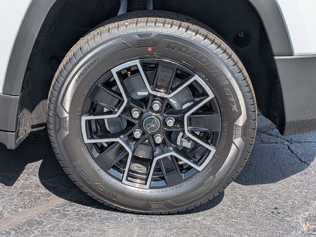 New 2026 Jeep Cherokee AWD/4WD image 6