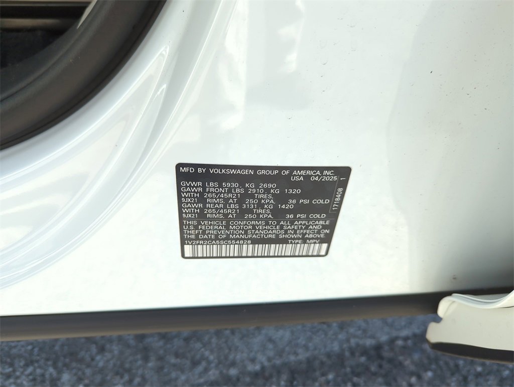 Used 2025 Volkswagen Atlas SEL Premium R-Line image 49