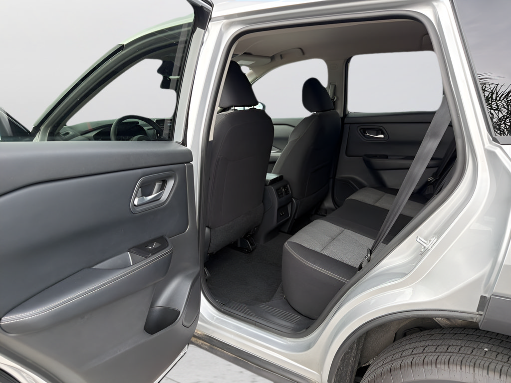 Certified 2024 Nissan Rogue SV AWD/4WD image 47